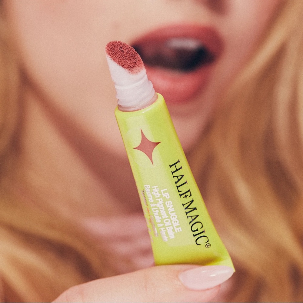 Half Magic Lip Snuggle High Pigment Oil Balm - Kitten Pounce NIB